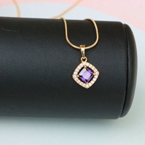 "Princess-Cut Purple Halo Pendant in Gold Plated Brass – Glam Touch, XPPT1793 - Picture 5 of 13
